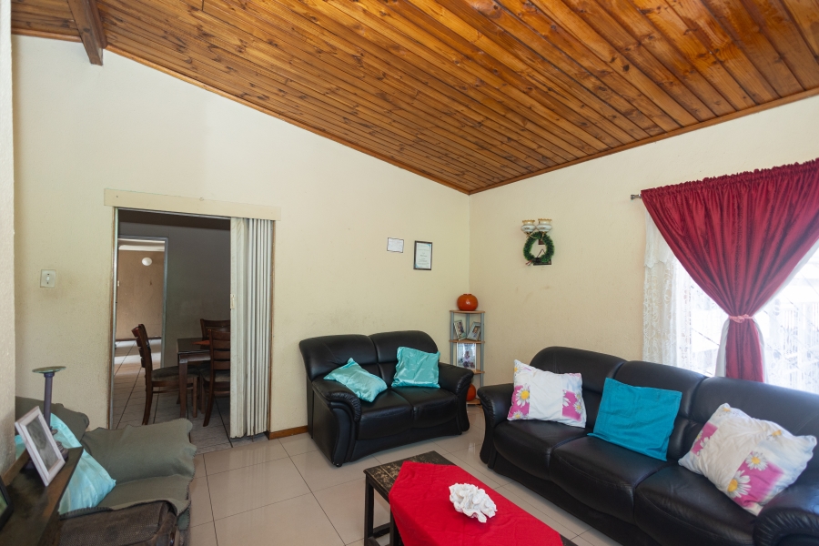 4 Bedroom Property for Sale in Kleinbegin Western Cape